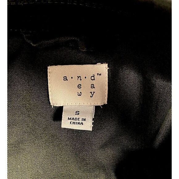 A  New Day Snap Front Military Style Jacket Sz S Beaded Pocket Trim Army Green - Picture 5 of 7